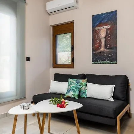 Cozy In Chania Apartment *
